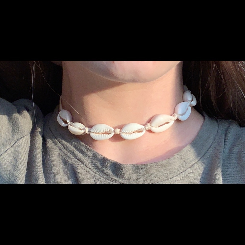 Puka shell necklace tie back